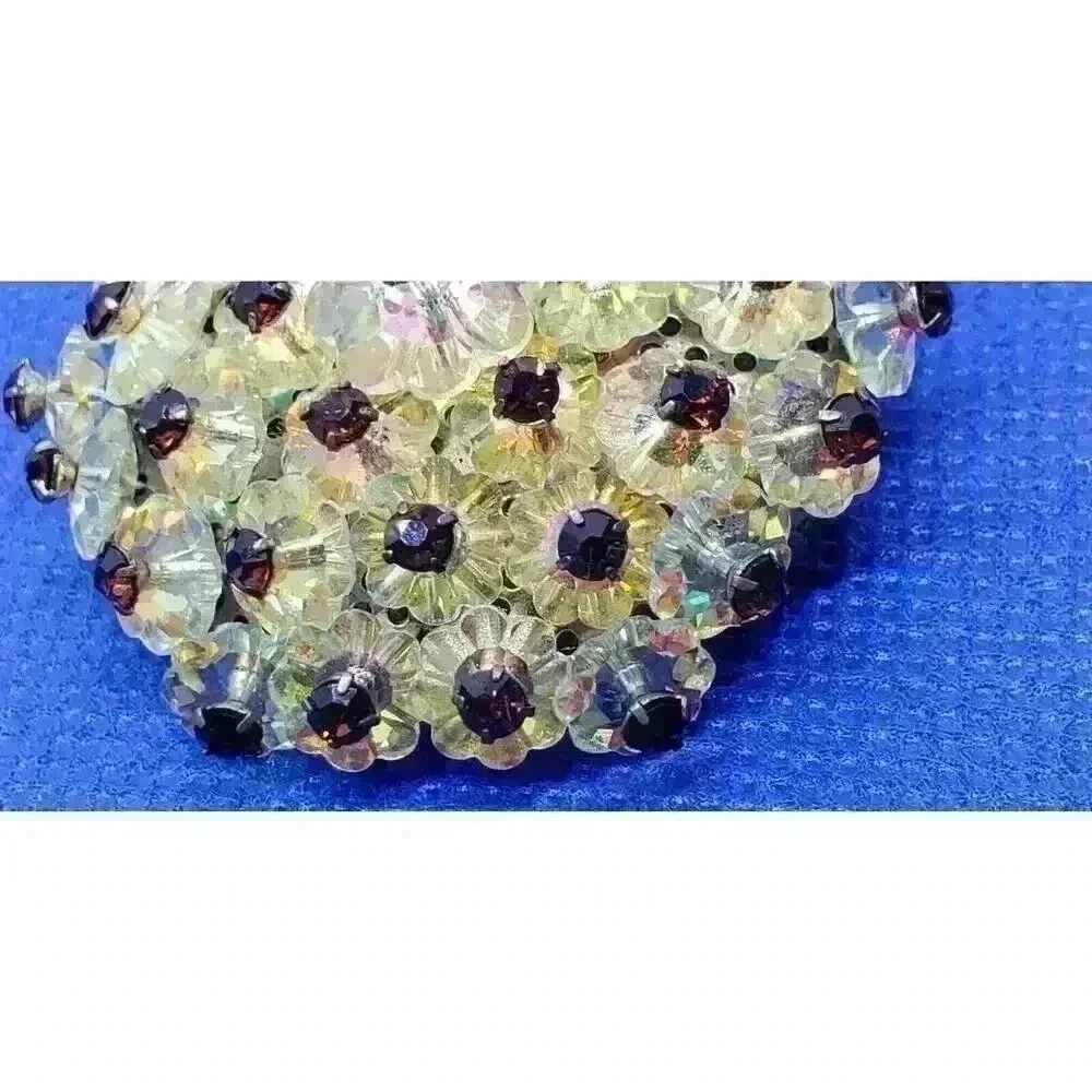 Vintage Brooch Marguerite Rivoli Crystal Flower With Rhinestone Head Pins